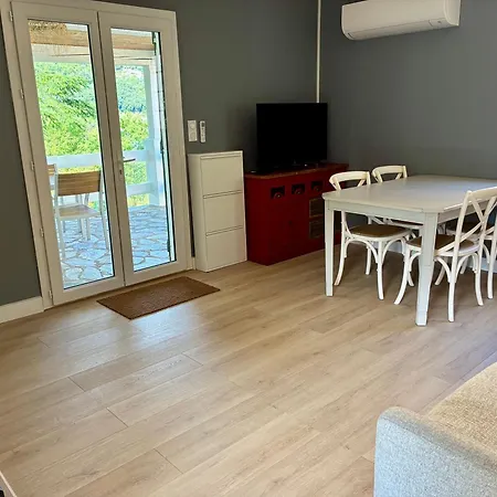 Les Rosiers En Cévennes - Maison Rénovée Avec Jardin Privé - 4 Pers Hébergement de vacances *
